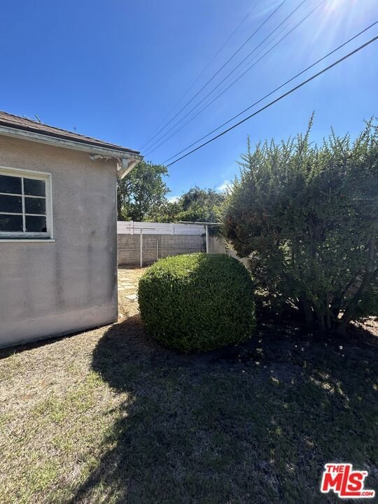 House in Los Angeles, California, United States 4 - 18670611