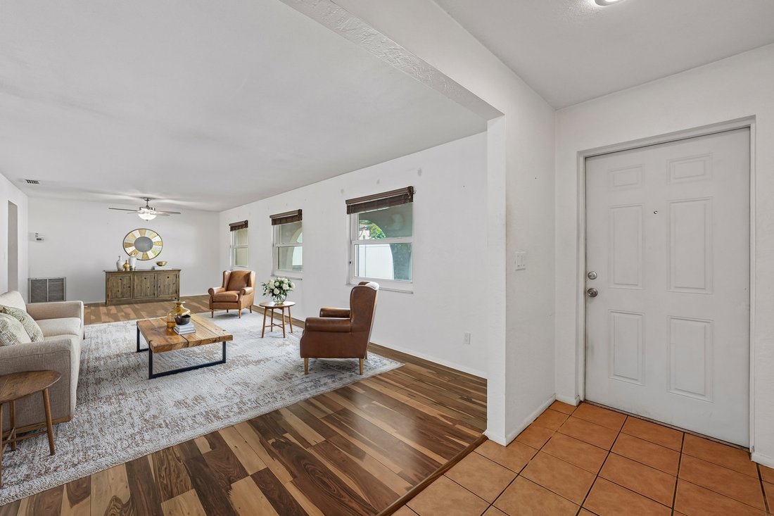 House in St. Petersburg, Florida, United States 3 - 18668059