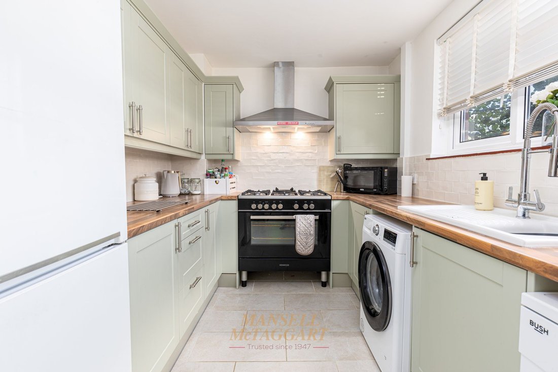 House in Weatherhill, South Godstone, England 3 - 18660828