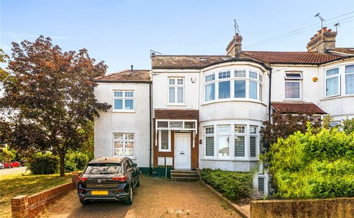 Apartment in Bounds Green, Haringey, England 1