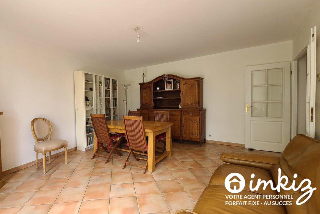 Apartment in Brossolette-Vieux Bourg-Malraux, Châtillon, France 4 - 18667728