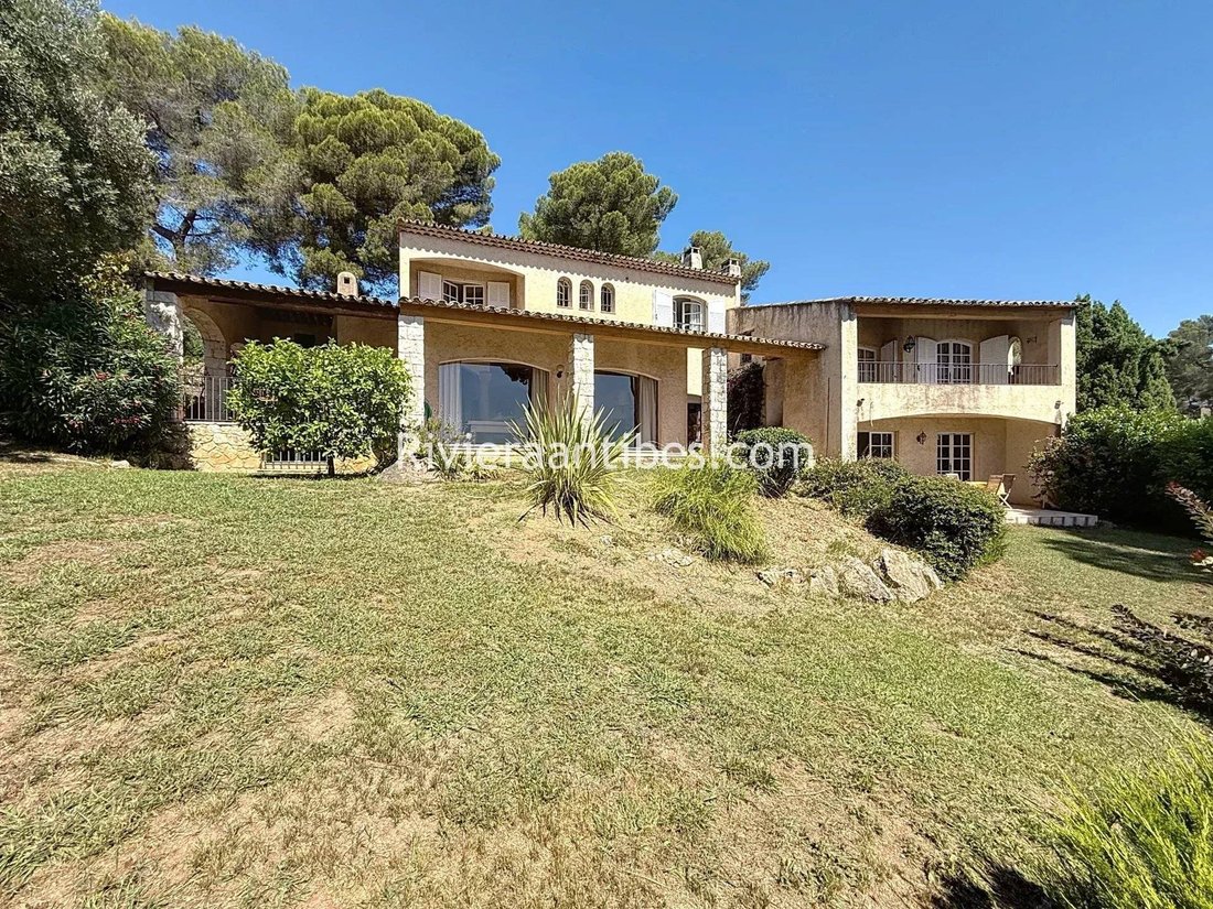 Estate in Fontmerle, Antibes, France 1 - 15907848