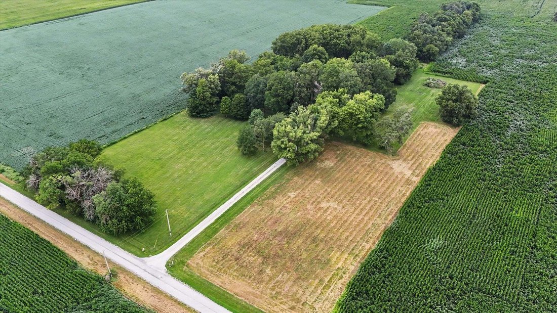House in Sadorus, Illinois, United States 3 - 18663300