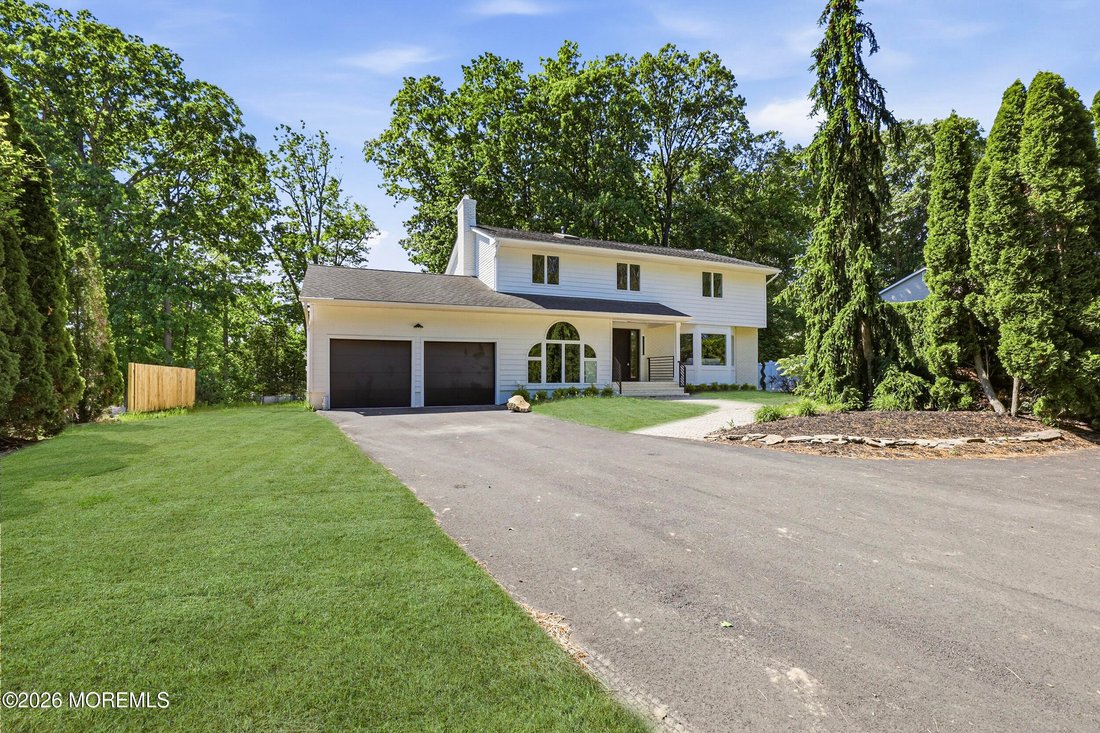 House in Manalapan Township, New Jersey, United States 4 - 18659714