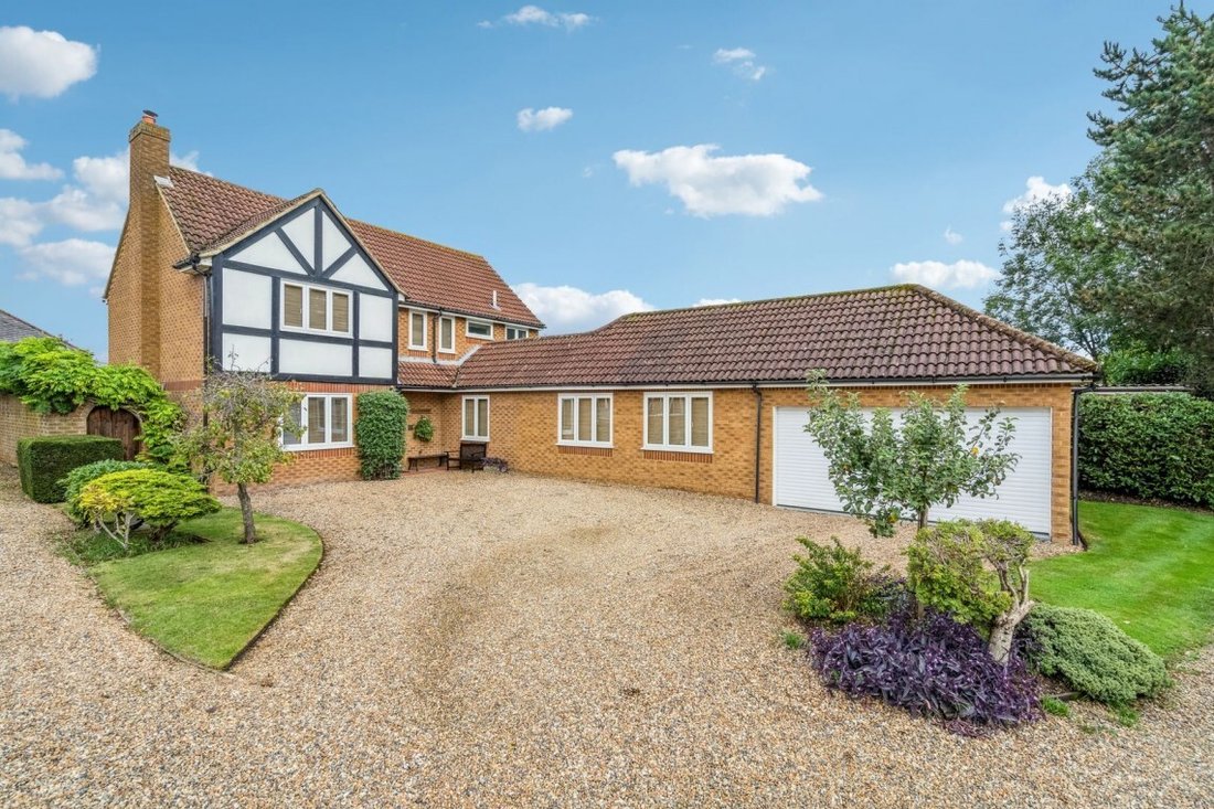House in Langley Corner, Iver, England 1 - 17493943