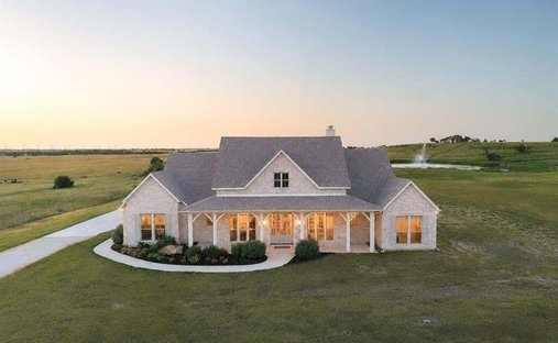 House in Sanger, Texas, United States 1