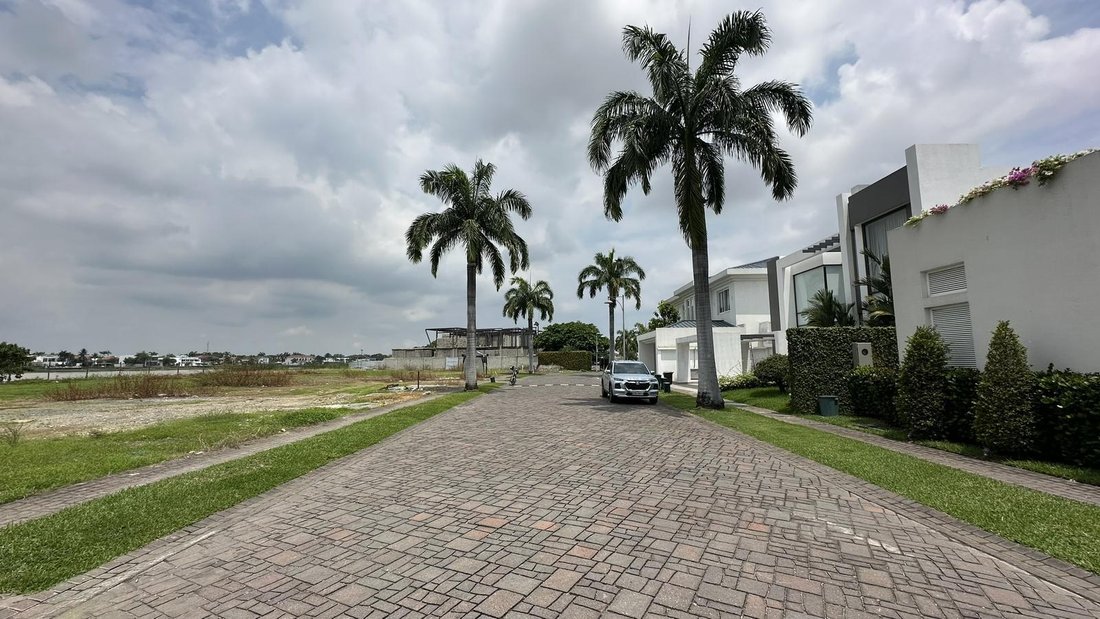 Land in Samborondón, Guayas, Ecuador 1 - 18660745