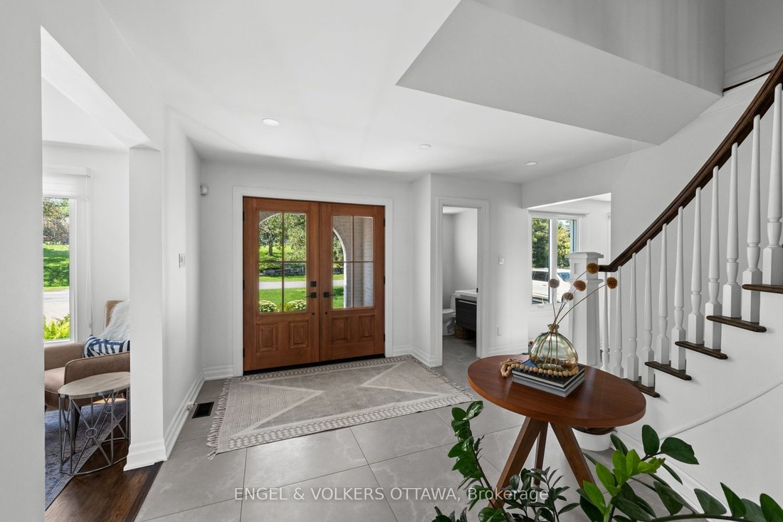 House in Ottawa, Ontario, Canada 3 - 18666522