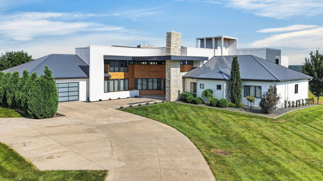 House in Waukee, Iowa, United States 1 - 18663355