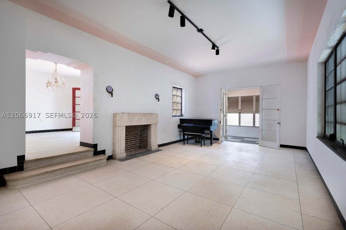 House in Miami, Florida, United States 4 - 18663481