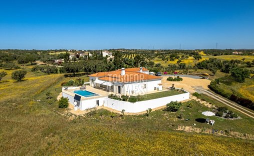 Rancho en Ourique, Distrito de Beja, Portugal 1
