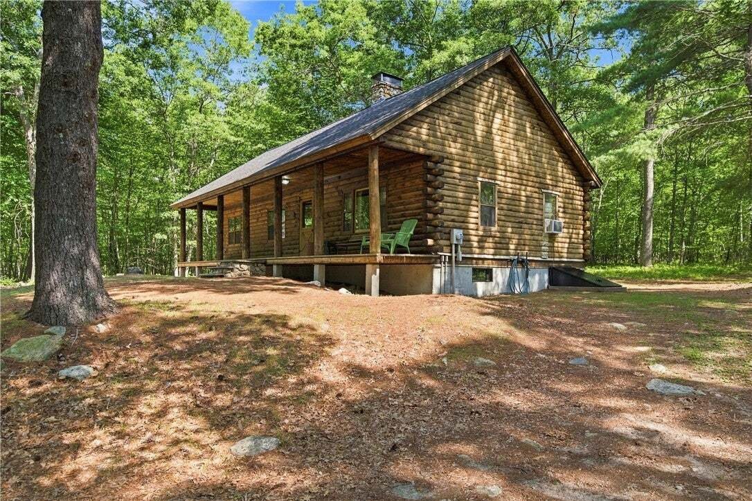 House in Burrillville, Rhode Island, United States 3 - 18667713