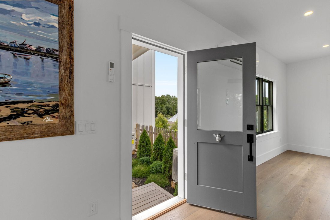 House in Provincetown, Massachusetts, United States 4 - 17642545