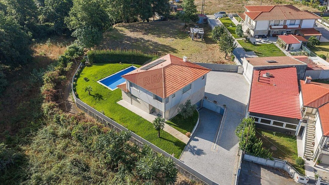 Villa in Briteiros Santo Estevao e Donim, Braga, Portugal 4 - 18666494