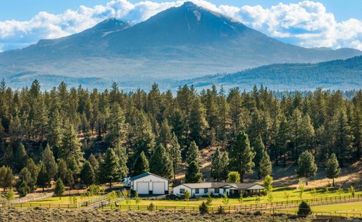 Land in Sisters, Oregon, United States 1