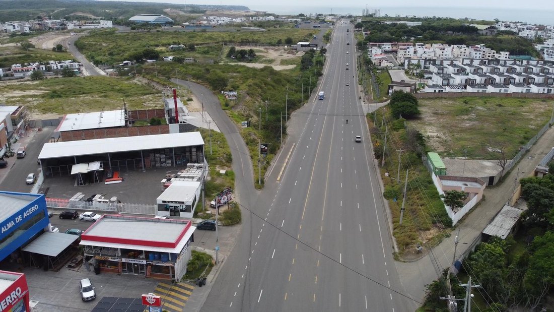 Land in Manta, Manabí, Ecuador 3 - 18660216