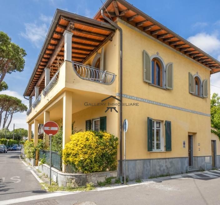 Villa in Center, Forte dei Marmi, Tuscany 3 - 18659147