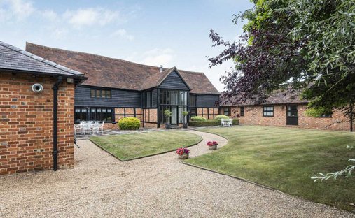 House in Royal Borough of Windsor and Maidenhead, England 1