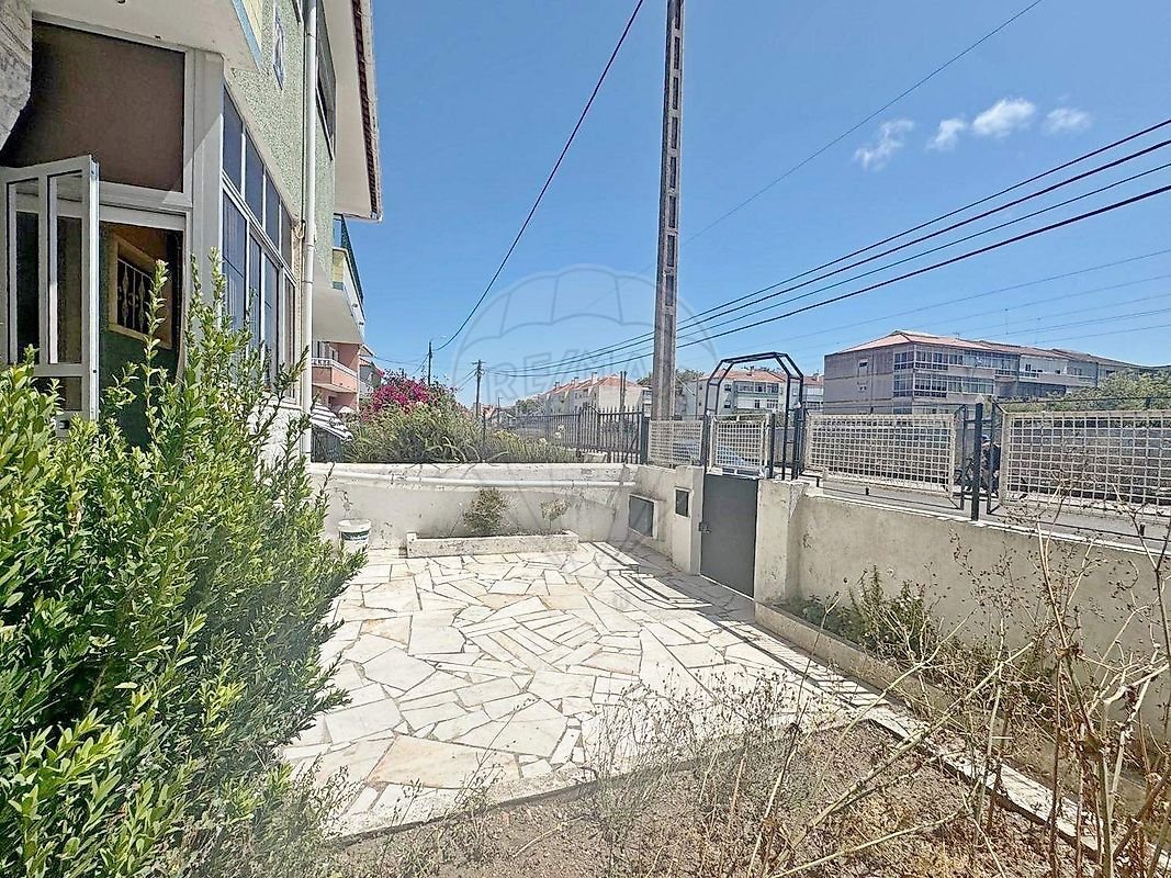 House in Algueirao-Mem Martins, Lisbon, Portugal 3 - 18668078