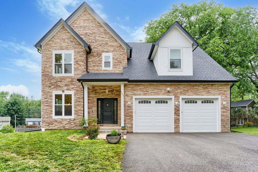 House in West Dundee, Illinois, United States 1 - 18663111