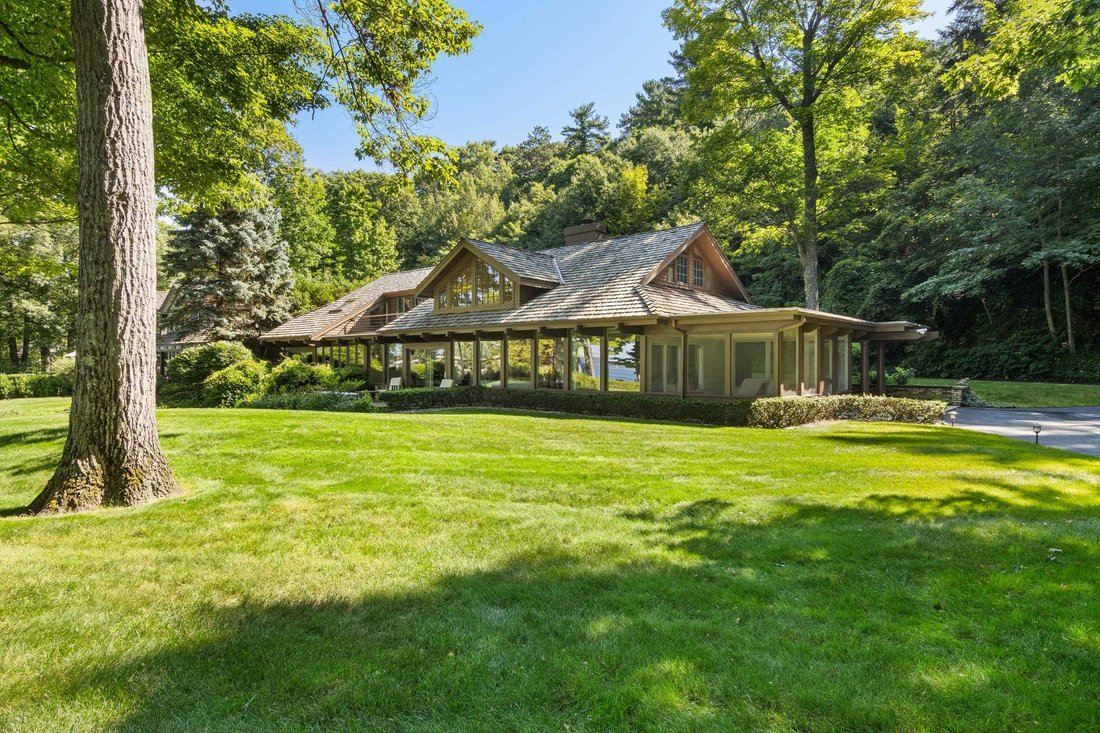House in Traverse City, Michigan, United States 1 - 18668897