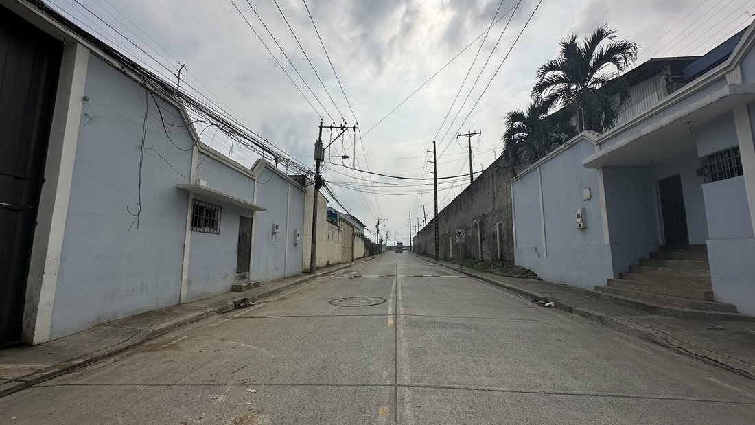 Land in Guayaquil, Guayas, Ecuador 1 - 18660517