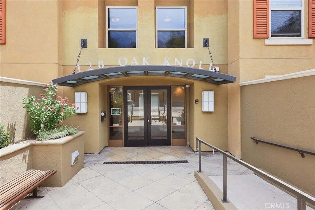 Condo in Altadena, California, United States 4 - 18669378