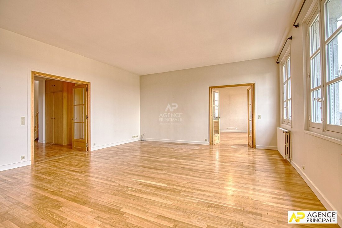 Apartment in Domaine National du Château, Versailles, France 2 - 18660054