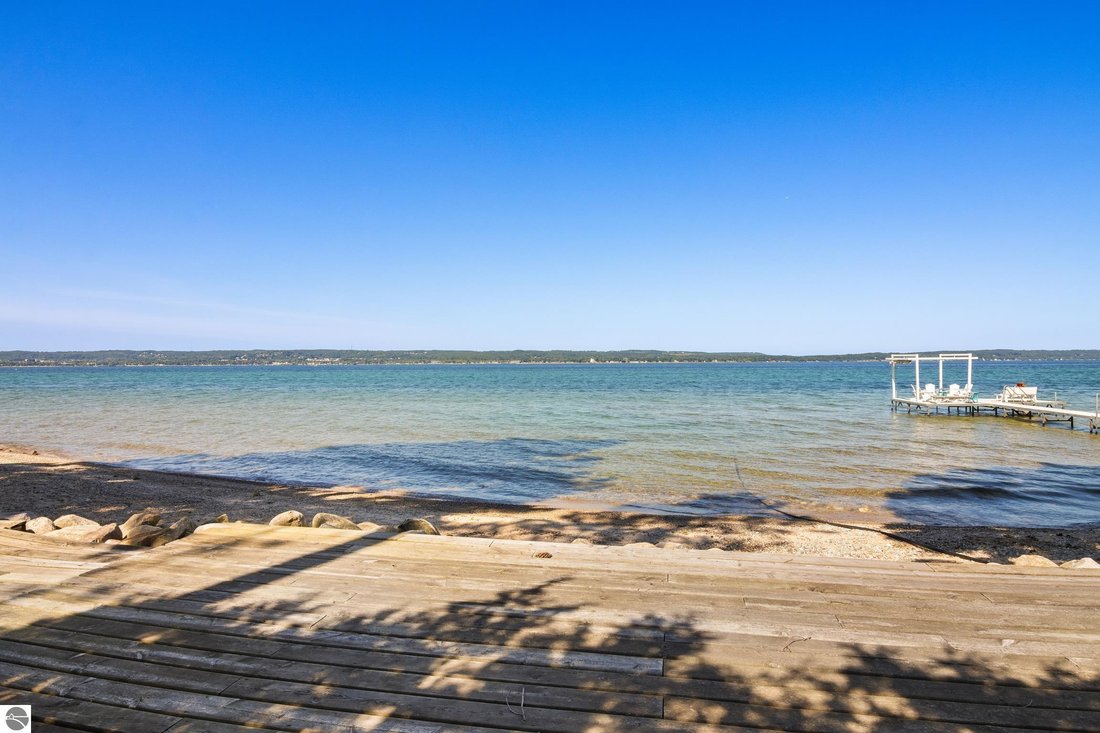 House in Traverse City, Michigan, United States 5 - 18668777