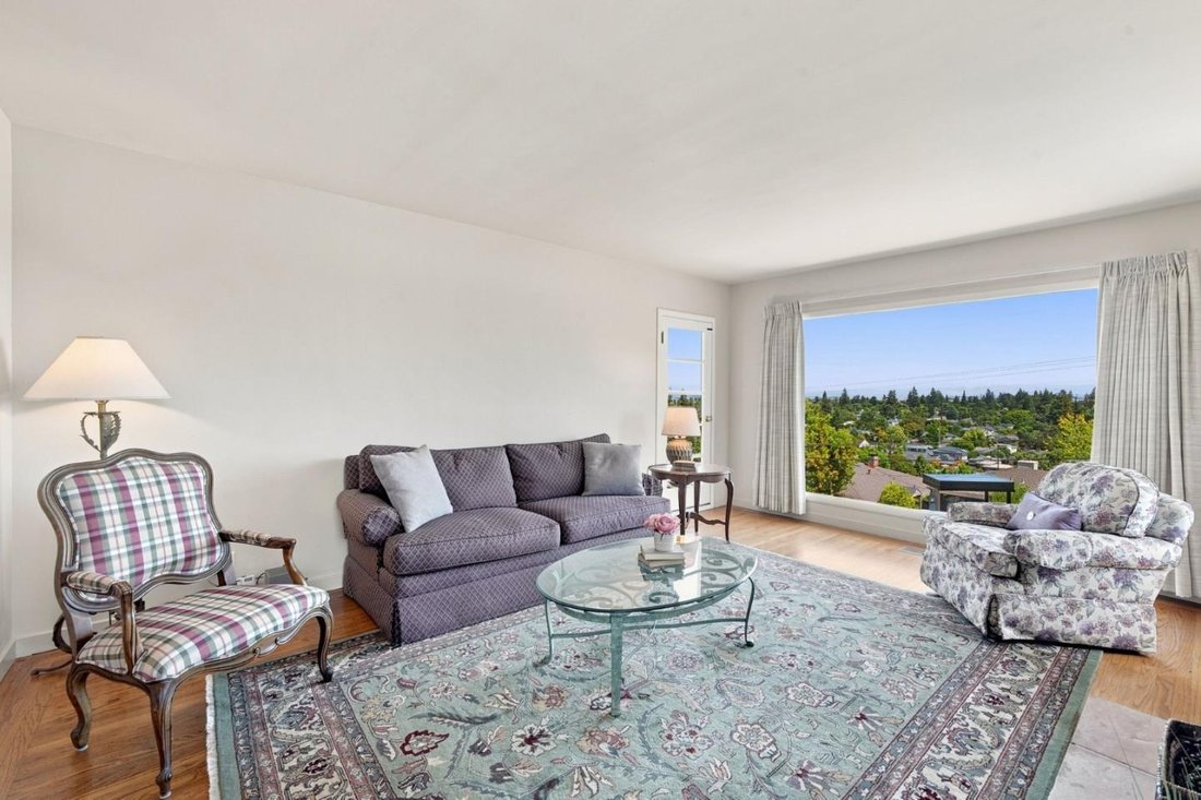House in San Carlos, California, United States 4 - 18671525