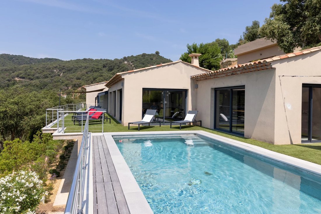 Villa in Est, Cogolin, France 5 - 13036598
