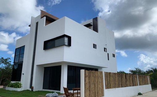House in Cancún Country Club, Quintana Roo, Mexico 1