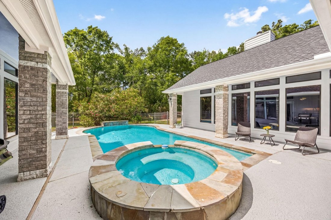 House in Conroe, Texas, United States 4 - 18666292