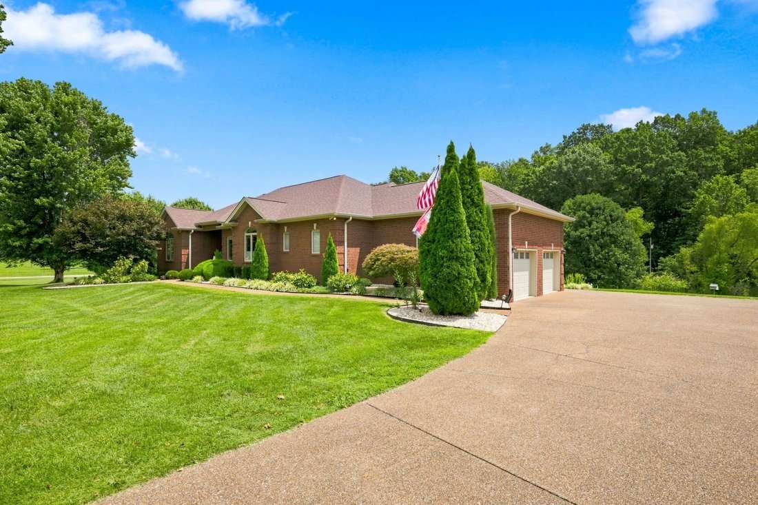 House in Burns, Tennessee, United States 2 - 18665437