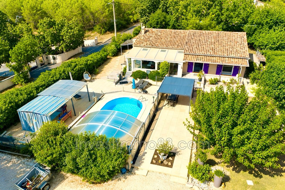 Villa in Rocbaron, Provence-Alpes-Côte d'Azur, France 1 - 18668229