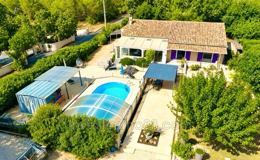 Villa in Rocbaron, Provence-Alpes-Côte d'Azur, France 1