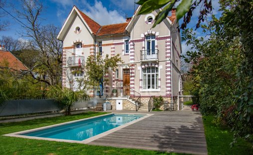 House in Centre Ville, Royan, France 1