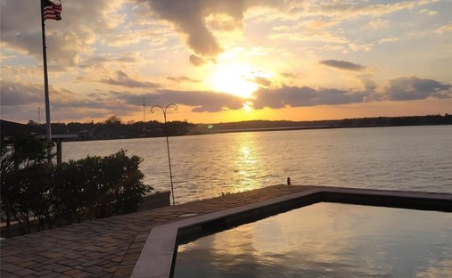 House in Conroe, Texas, United States 1