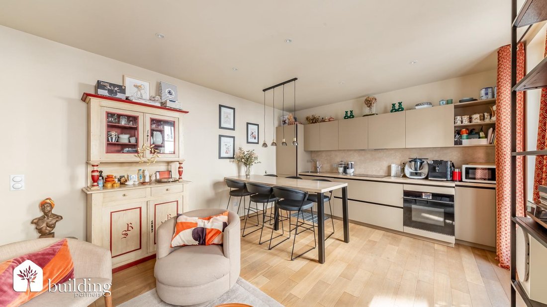 Apartment in Pereire-Malesherbes, Paris 17e Arrondissement, Paris 4 - 18666359