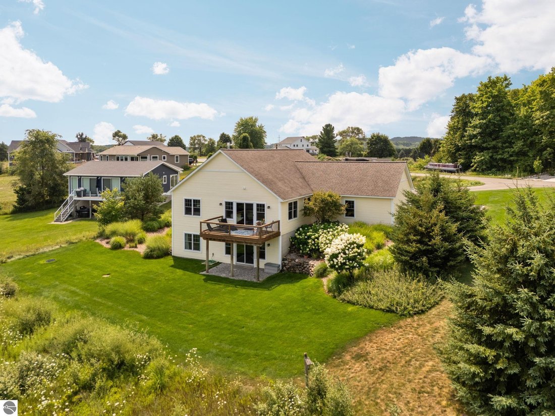 House in Garfield Township, Michigan, United States 3 - 18636047