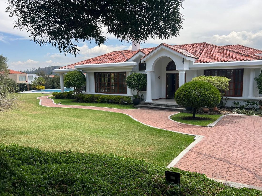 House in Quito, Pichincha, Ecuador 2 - 18661698