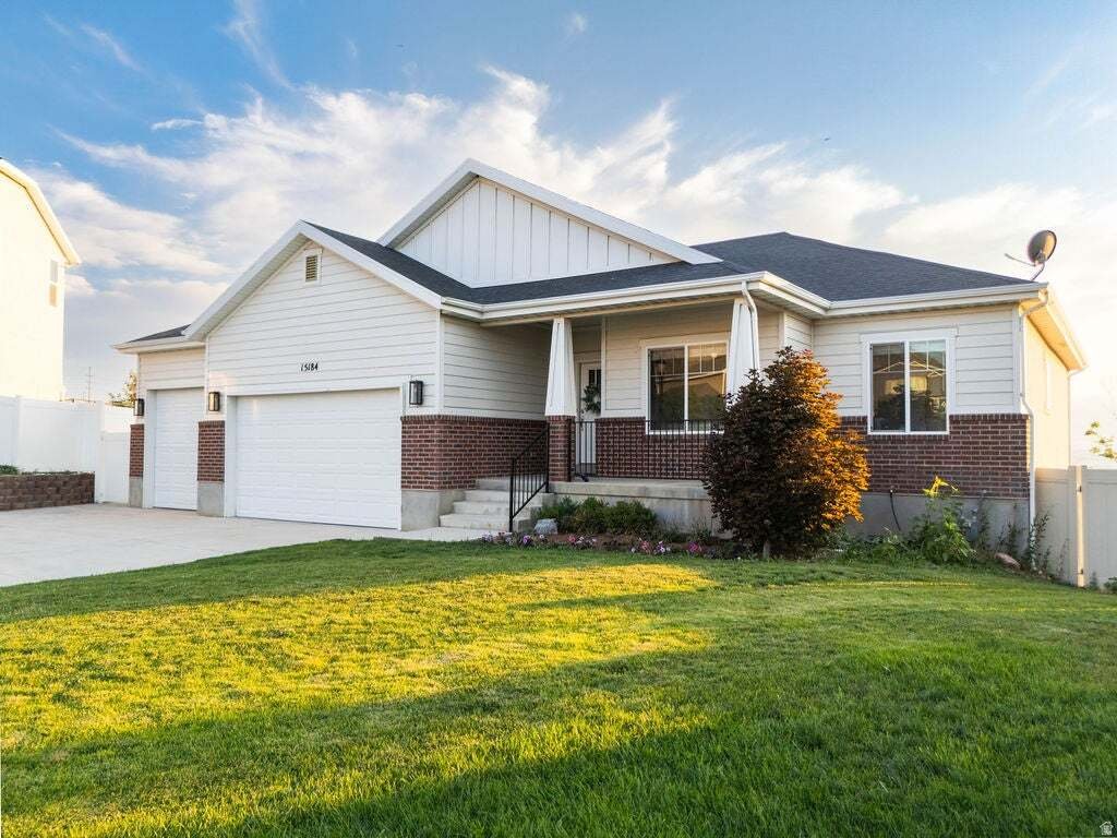 House in Riverton, Utah, United States 1 - 18666212