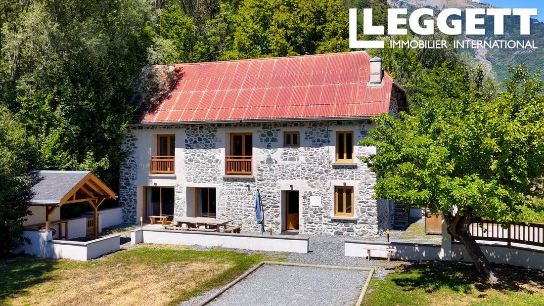 House in Le Bourg-d'Oisans, Auvergne-Rhône-Alpes, France 1 - 18664518