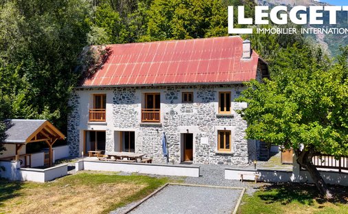 House in Le Bourg-d'Oisans, Auvergne-Rhône-Alpes, France 1