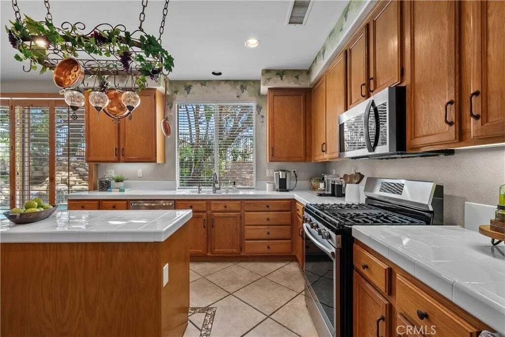 House in Santa Clarita, California, United States 5 - 18081912