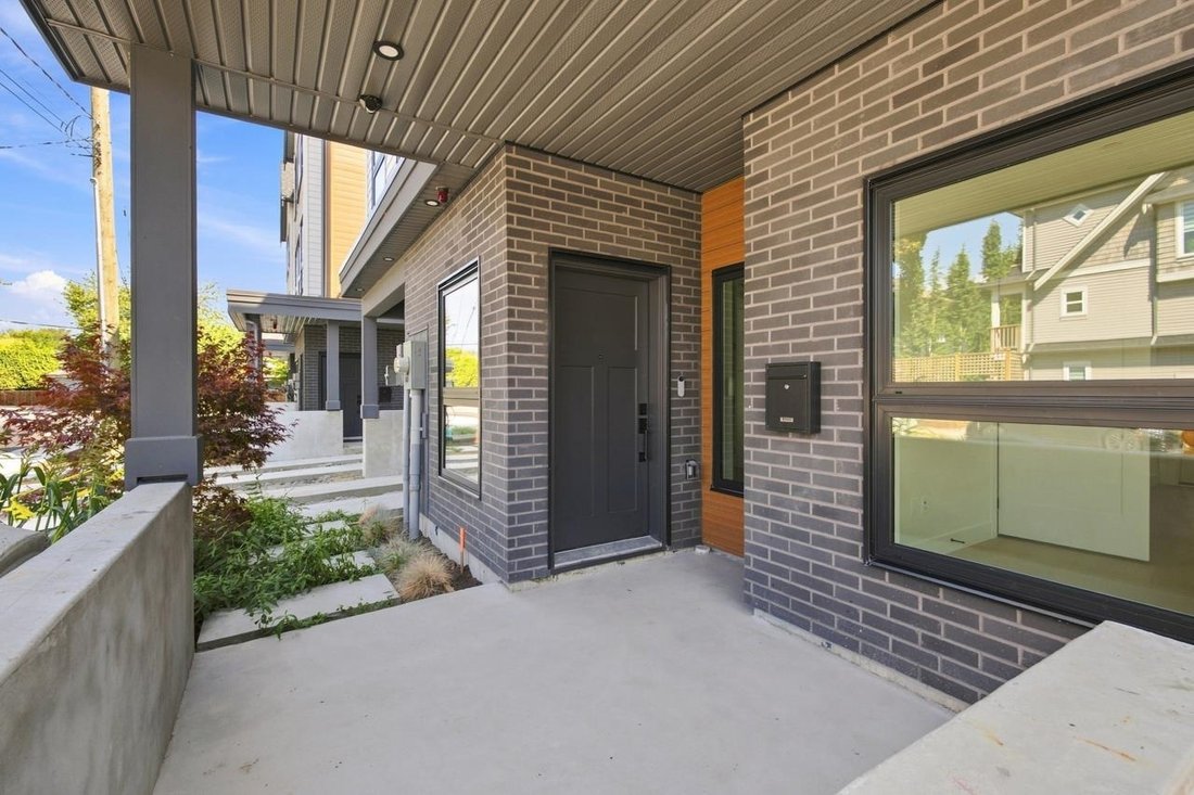 House in Delta, British Columbia, Canada 3 - 18670435
