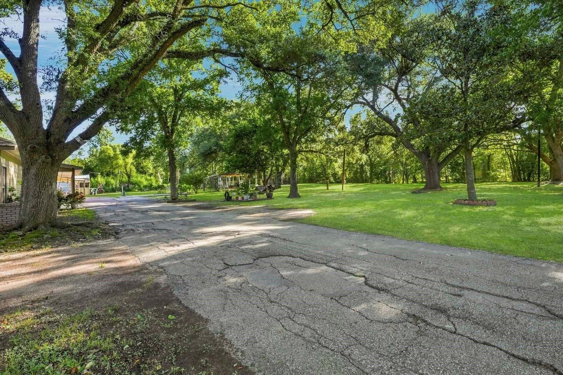 House in Houston, Texas, United States 2 - 18666329