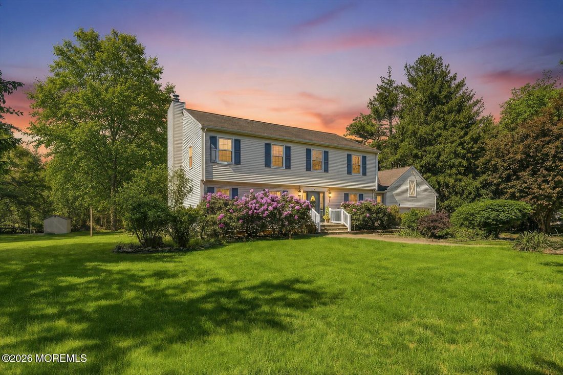 House in Manalapan Township, New Jersey, United States 1 - 17913086