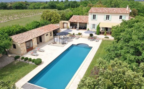House in Brantes, Provence-Alpes-Côte d'Azur, France 1
