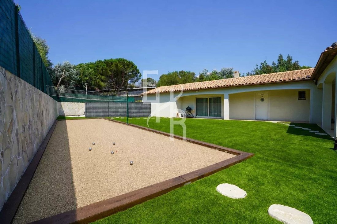 Villa in Cannes, Provence-Alpes-Côte d'Azur, France 2 - 18336169